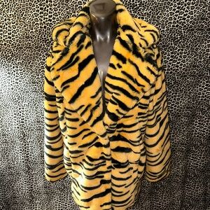 *SOLD* Girlfriend Material Tiger Print Faux Fur Jacket Small